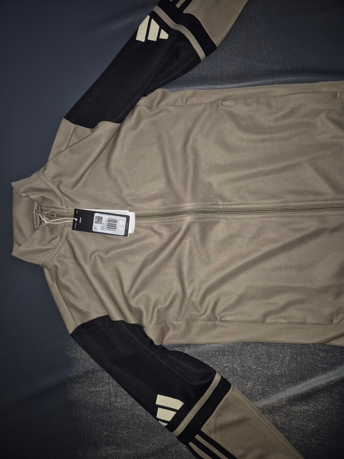Adidas Trainingpak - Nieuw met labels maat XS, Fitness, Meerkleurig, Nieuw, Ophalen of Verzenden