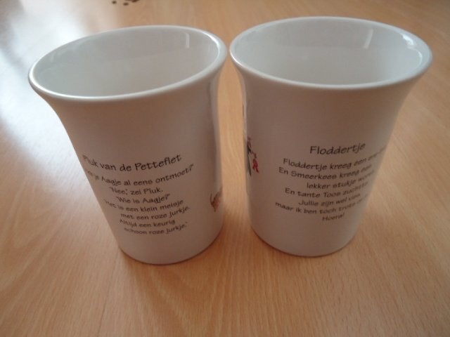 2 mokken, Annie M.G Schmidt & Fiep Westendorp. ism D.E, Ophalen of Verzenden, Zo goed als nieuw, Overige stijlen, Kop(pen) en/of Schotel(s)
