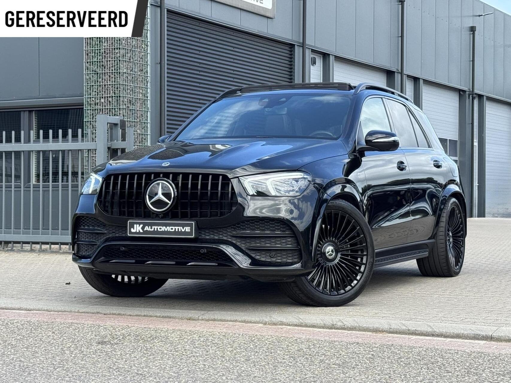 Mercedes GLE-klasse 350 e 4MATIC Premium Plus|Pano|Luchtveri, Auto's, Automaat, Gebruikt, Zwart, 4 cilinders