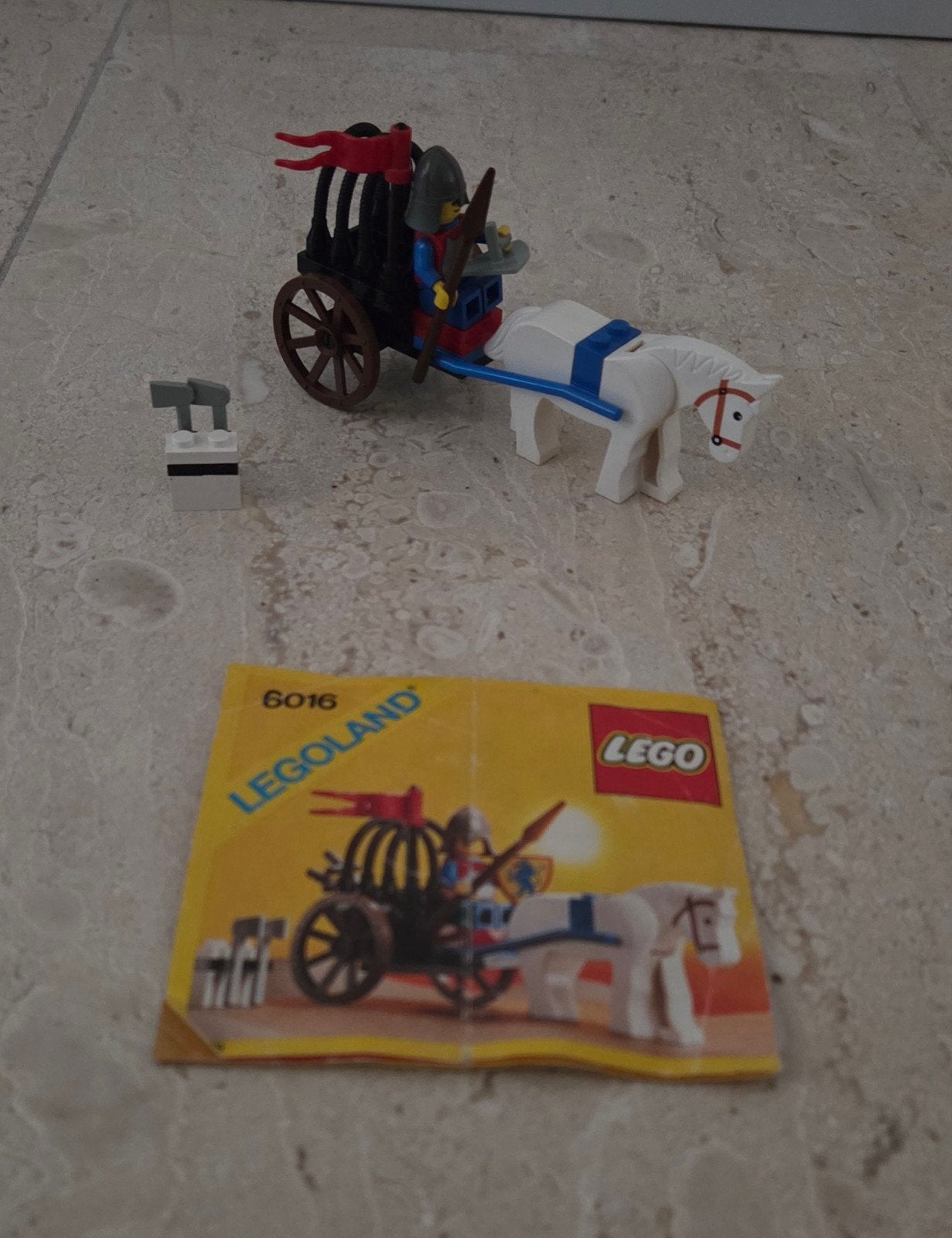 Lego Legoland 6016: Ridder met paard en wagen, Kinderen en Baby's, Gebruikt, Lego, Ophalen of Verzenden, Inclusief instructies