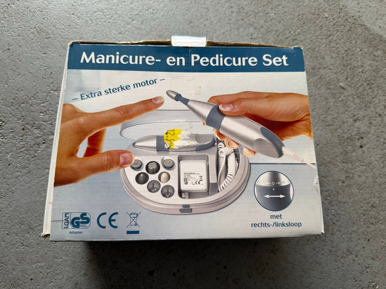 Manicure en pedicure set nieuw nog in doos, Witgoed en Apparatuur, Ophalen of Verzenden, Nieuw, Hand- en Voetverzorging