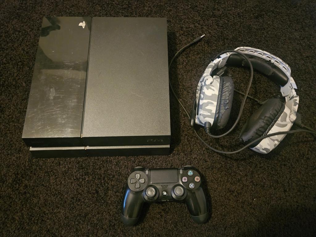 Ps4 1tb ssd, Ophalen of Verzenden, Zo goed als nieuw, Met 1 controller, Original