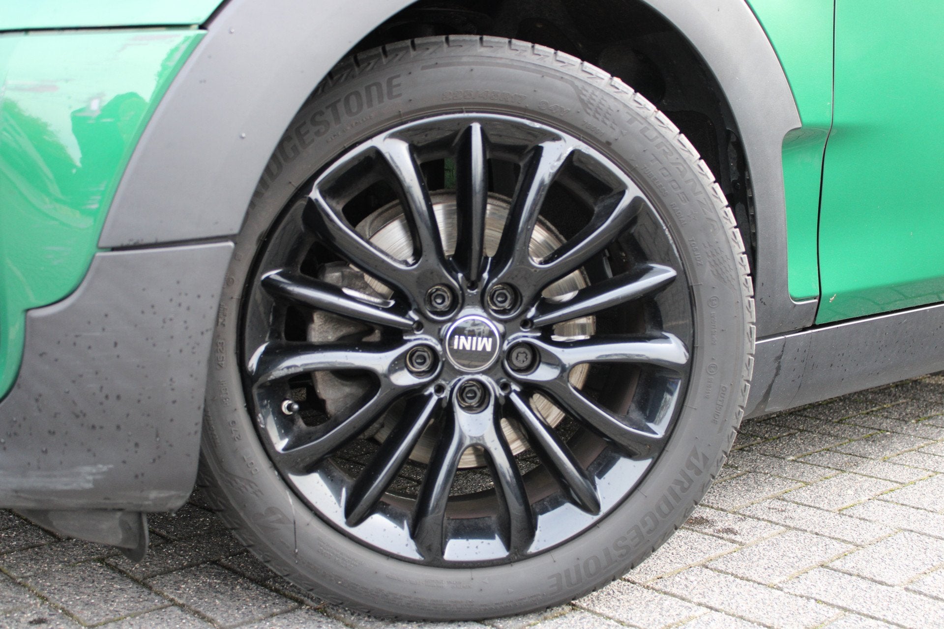 MINI Clubman Cooper Chili Automaat / Panoramadak / LED / Com, Auto's, Mini, 12 maanden, Gebruikt, 19 km/l, 3 cilinders