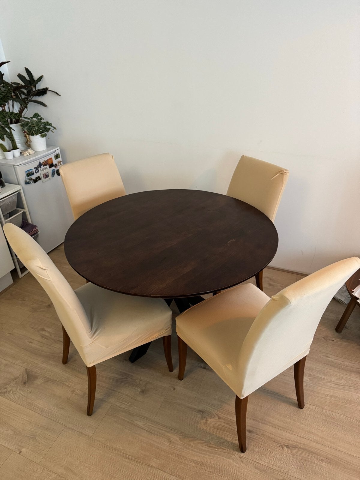 Ronde eettafel met metalen onderstel en vier stoelen, Ophalen, Gebruikt, 100 tot 150 cm, Rond