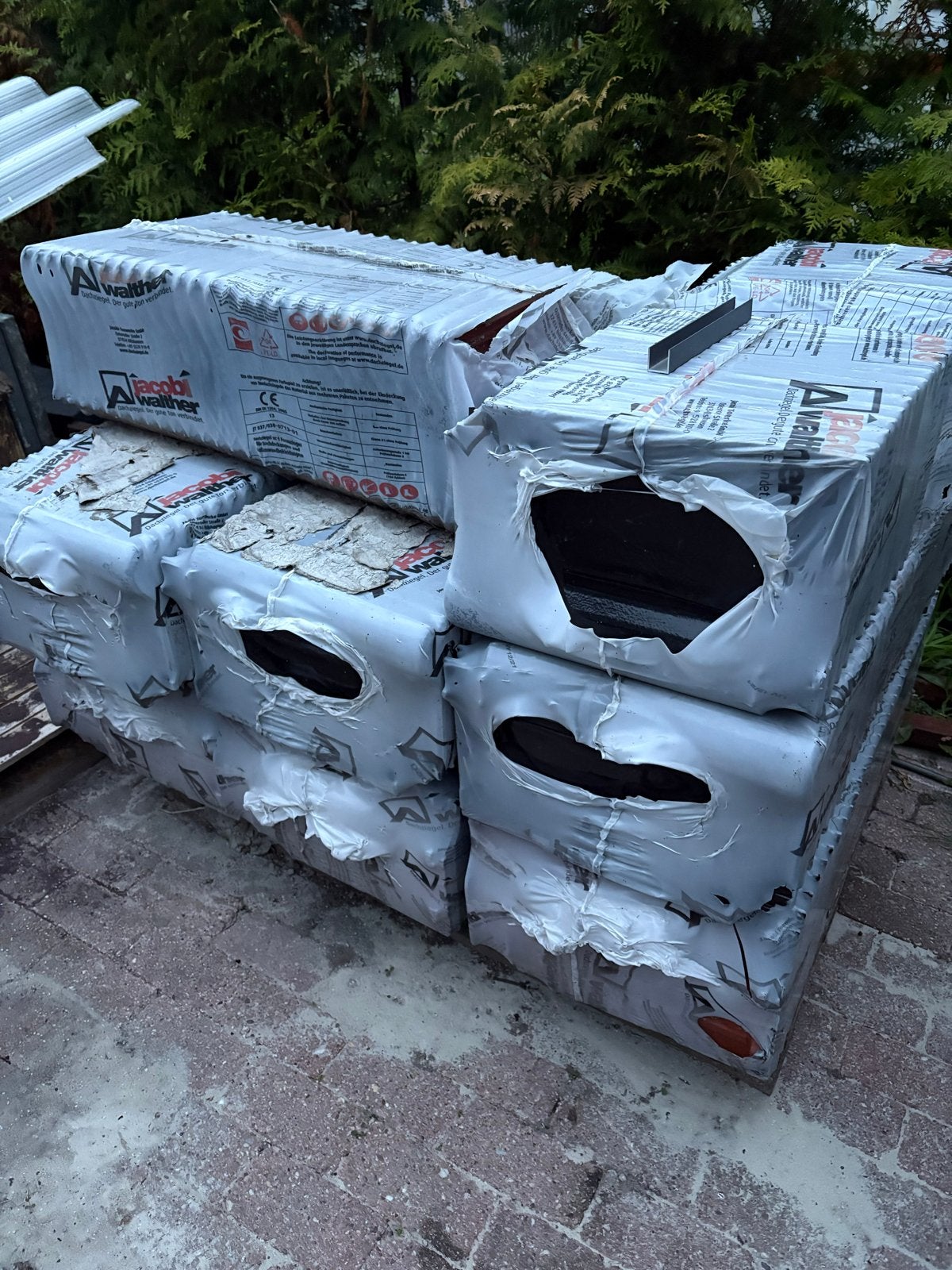 Jacobi J11V dakpannen zwart - 6 pakken + 60 losse pannen, Doe-het-zelf en Verbouw, Dakpannen en Dakbedekking, Ophalen, Steen of Klei