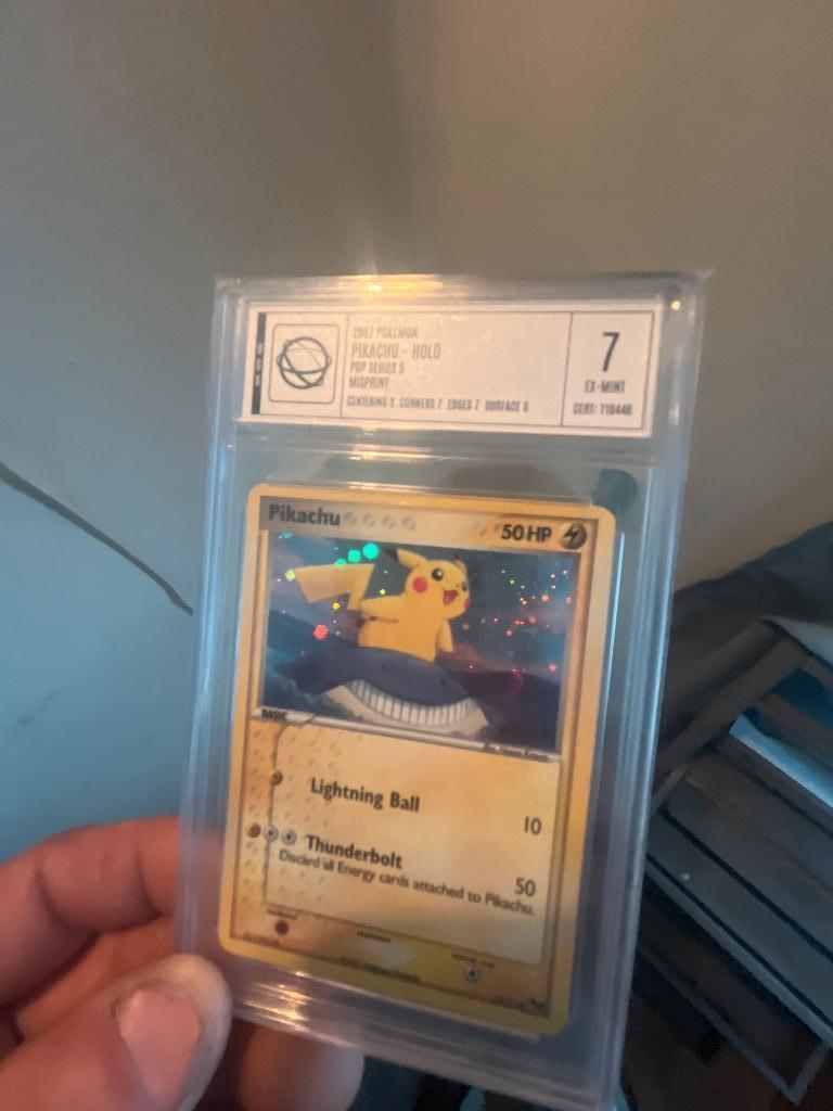 Pikachu  pop series 5 2007 holo misprint upside down bleed, Hobby en Vrije tijd, Verzamelkaartspellen | Pokémon, Ophalen of Verzenden
