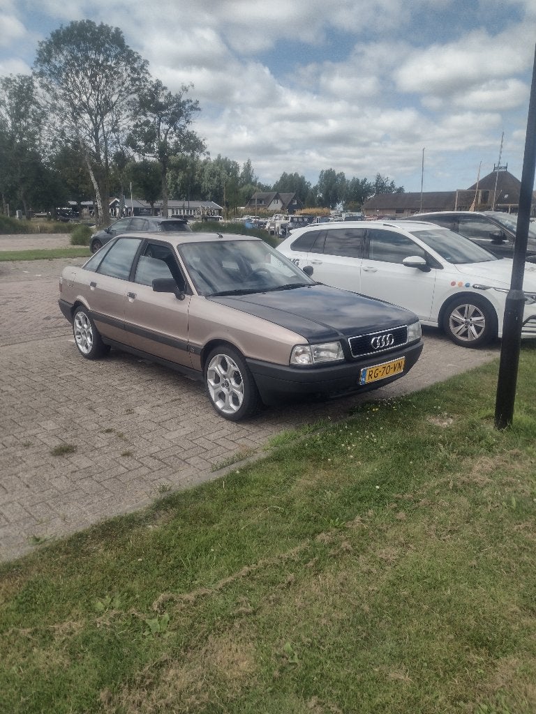 Audi 80 1.8 s belastingvrij, Auto's, Oldtimers, Voorwielaandrijving, Stof, Beige, Handgeschakeld