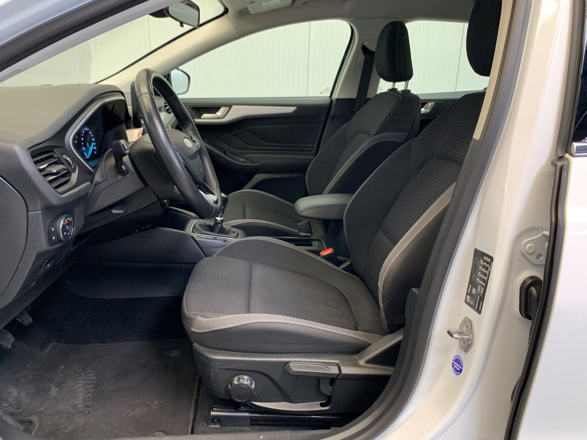 Ford FOCUS Wagon 1.0 EcoBoost Trend Edition Business NAVIGAT, 12 maanden, Gebruikt, Euro 6, 1283 kg