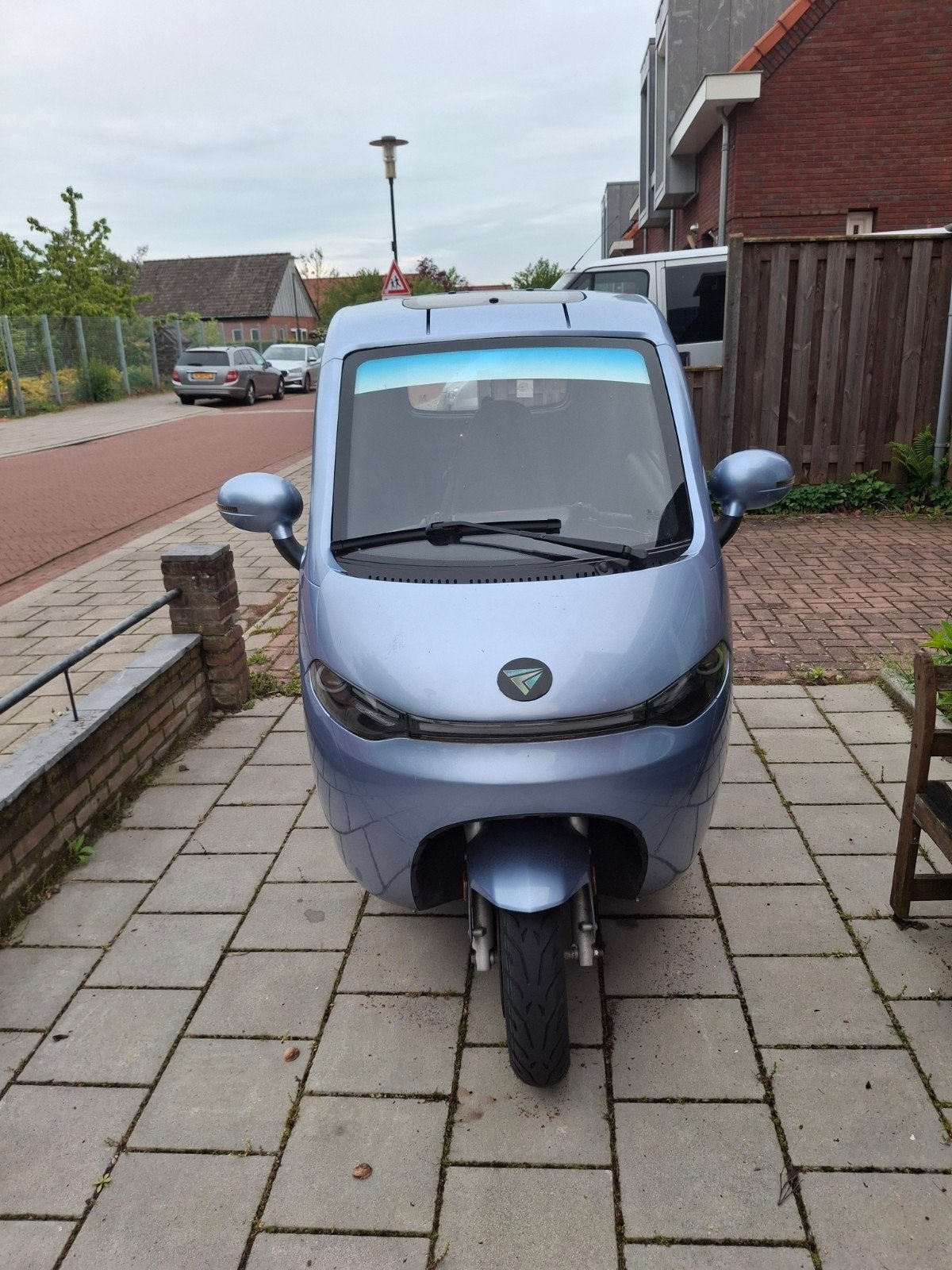 Overdekte scootmobiel. Emove 3. Lichtblauw., Gebruikt, 16 km/u of meer, 46 km of meer, Ophalen