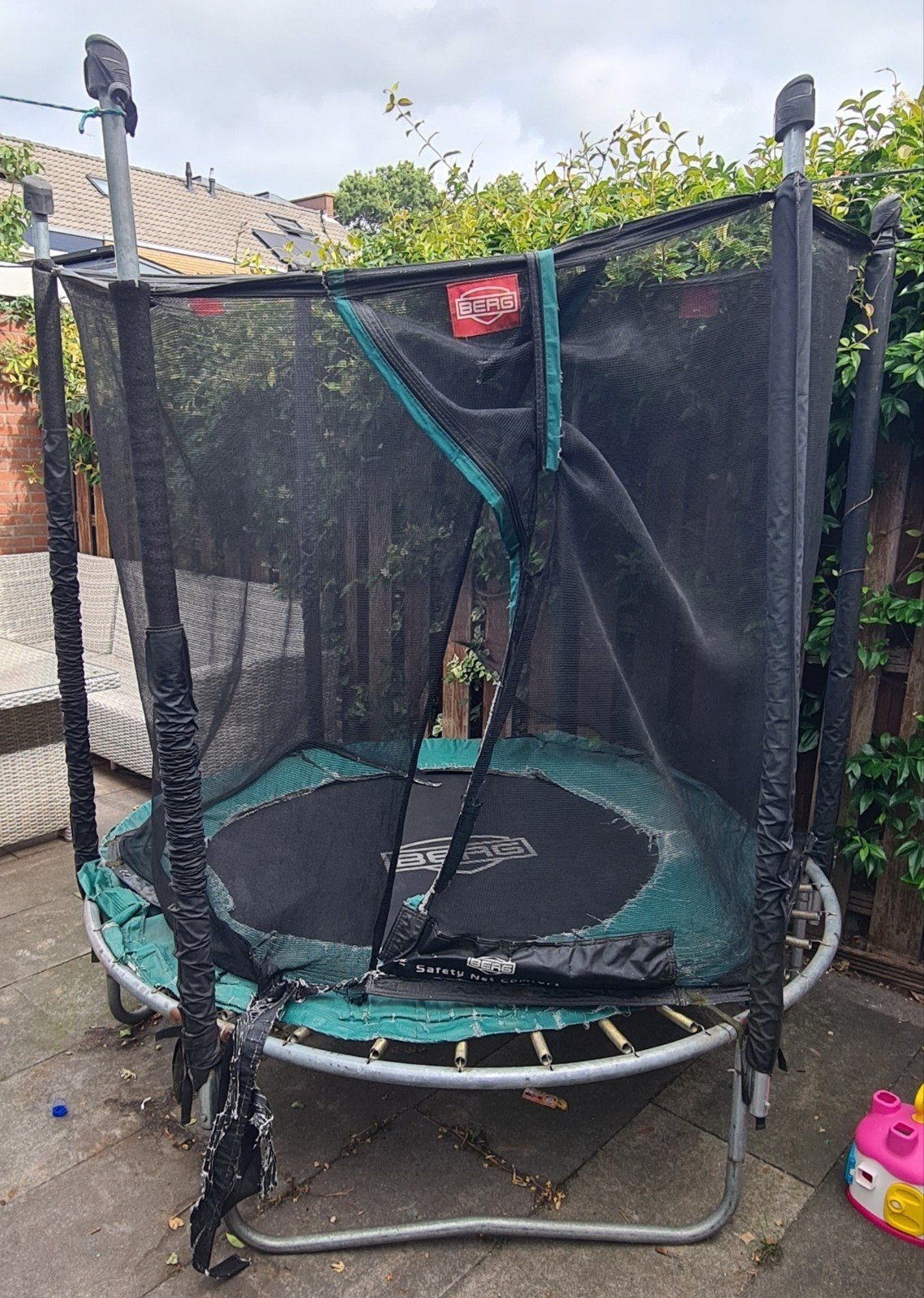 GRATIS ! BERG Trampoline met veiligheidsnet - Gebruikt, Ophalen, Gebruikt