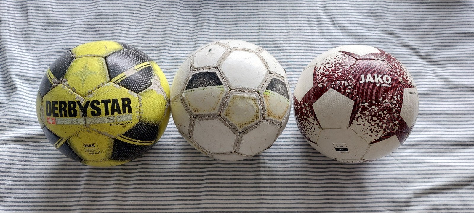 3 Voetballen: DERBYSTAR & JAKO FIFA BAL - Diverse Condities, Sport en Fitness, Voetbal, Maat L, Ophalen, Zo goed als nieuw, Bal