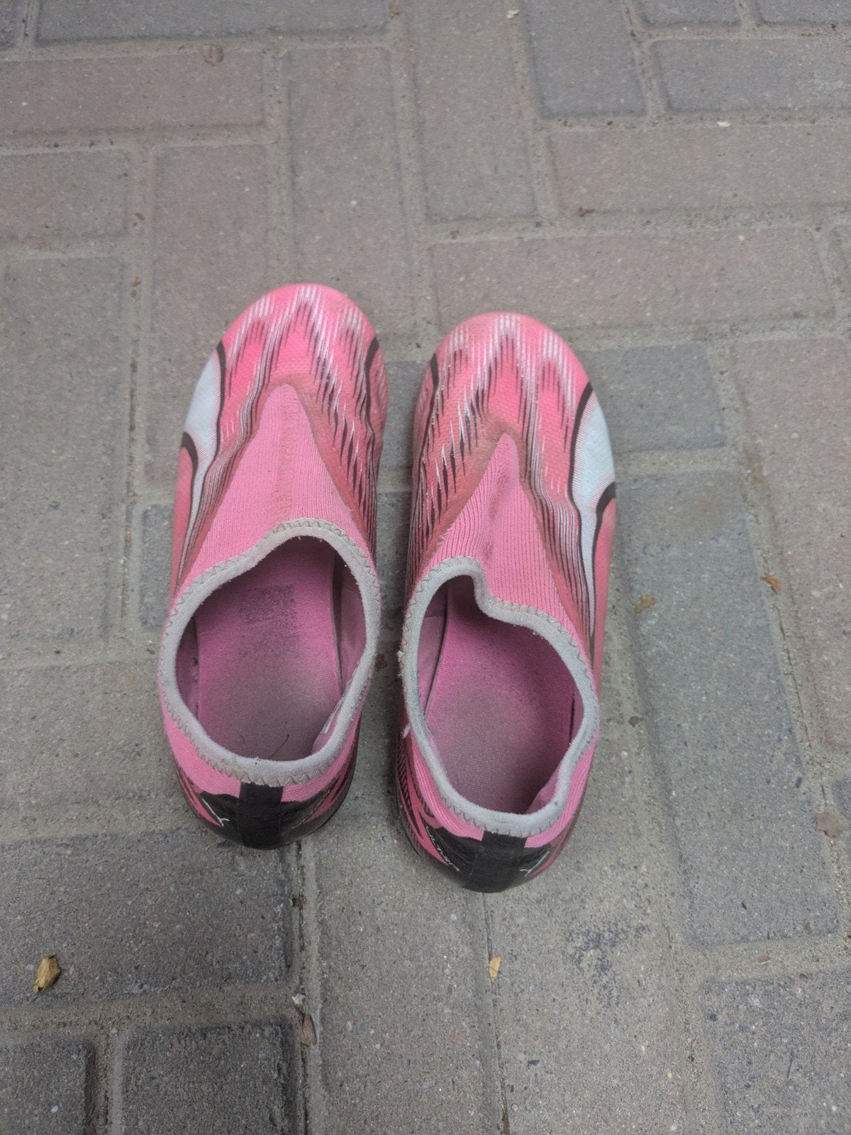 Puma roze voetbalschoenen - Maat 36, Ophalen, Maat XS of kleiner, Schoenen, Zo goed als nieuw