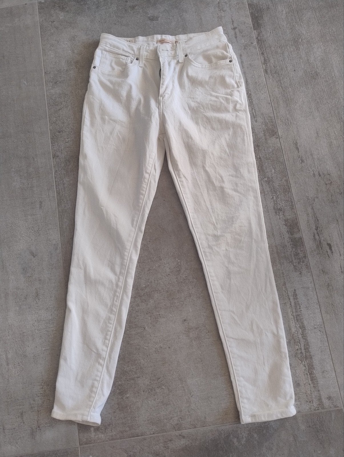 Levi's 721 High Rise Skinny Maat 28, Kleding | Dames, Broeken en Pantalons, Zwart, Ophalen of Verzenden, Zo goed als nieuw, Maat 36 (S)