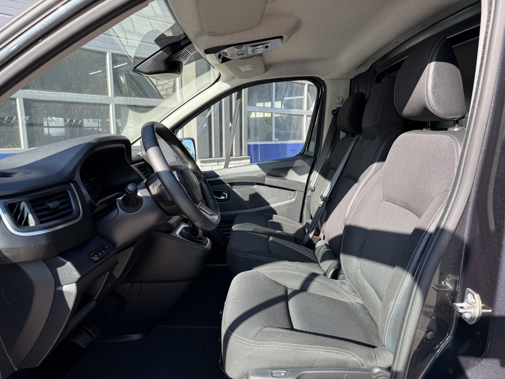 Renault Trafic 2.0 Blue dCi 150 EDC T29 L1H1 Extra, Gebruikt, Euro 6, 4 cilinders, Renault