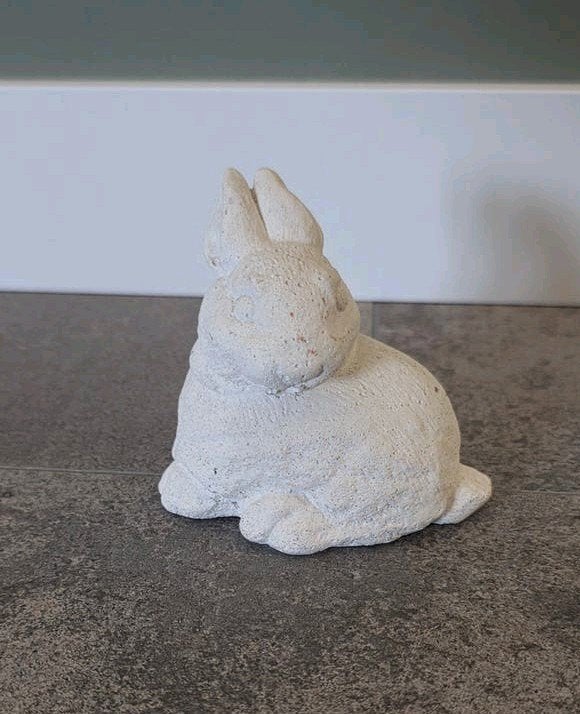 Beeld beeldje wit konijn, Verzamelen, Beelden en Beeldjes, Zo goed als nieuw, Dier, Ophalen of Verzenden