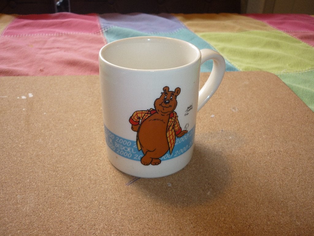 Verzamelmok van Oliver B. Bommel een bekende stripfiguur, Zo goed als nieuw, Overige stijlen, Aardewerk, Mok