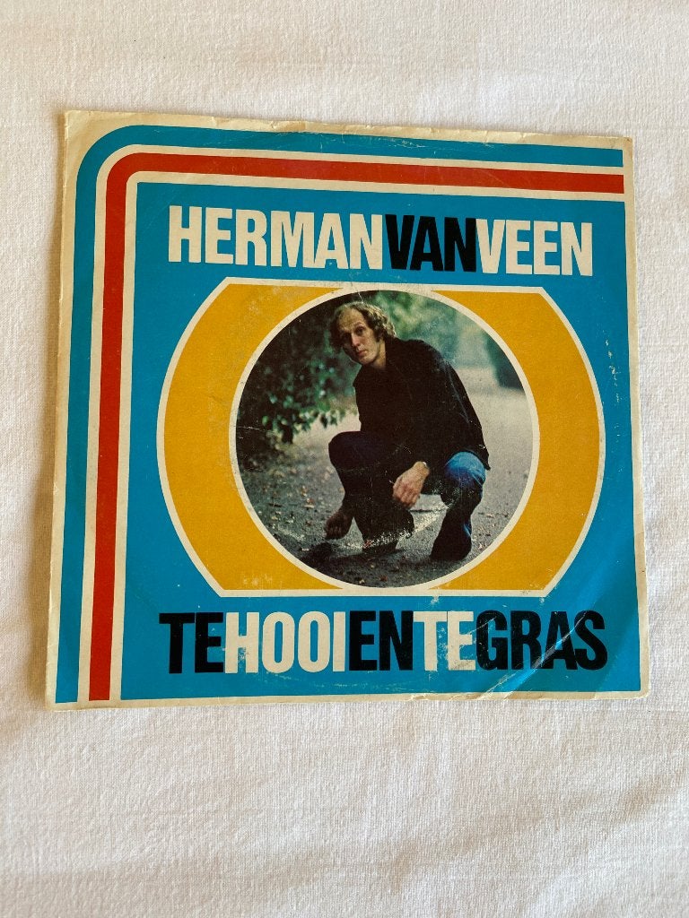 Herman van veen  -  te hooi en te gras, 7 inch, Ophalen of Verzenden, Zo goed als nieuw, Levenslied of Smartlap