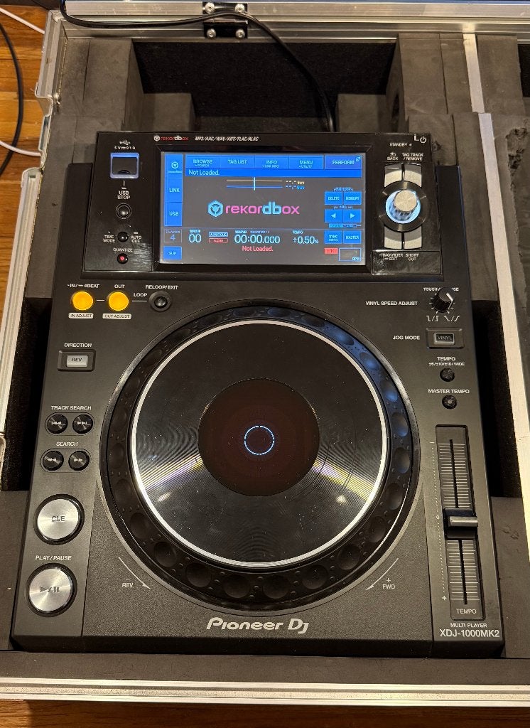 2x Pioneer XDJ-1000MK2 + flightcase en Decksavers, Muziek en Instrumenten, Dj-sets en Draaitafels, Ophalen, Zo goed als nieuw
