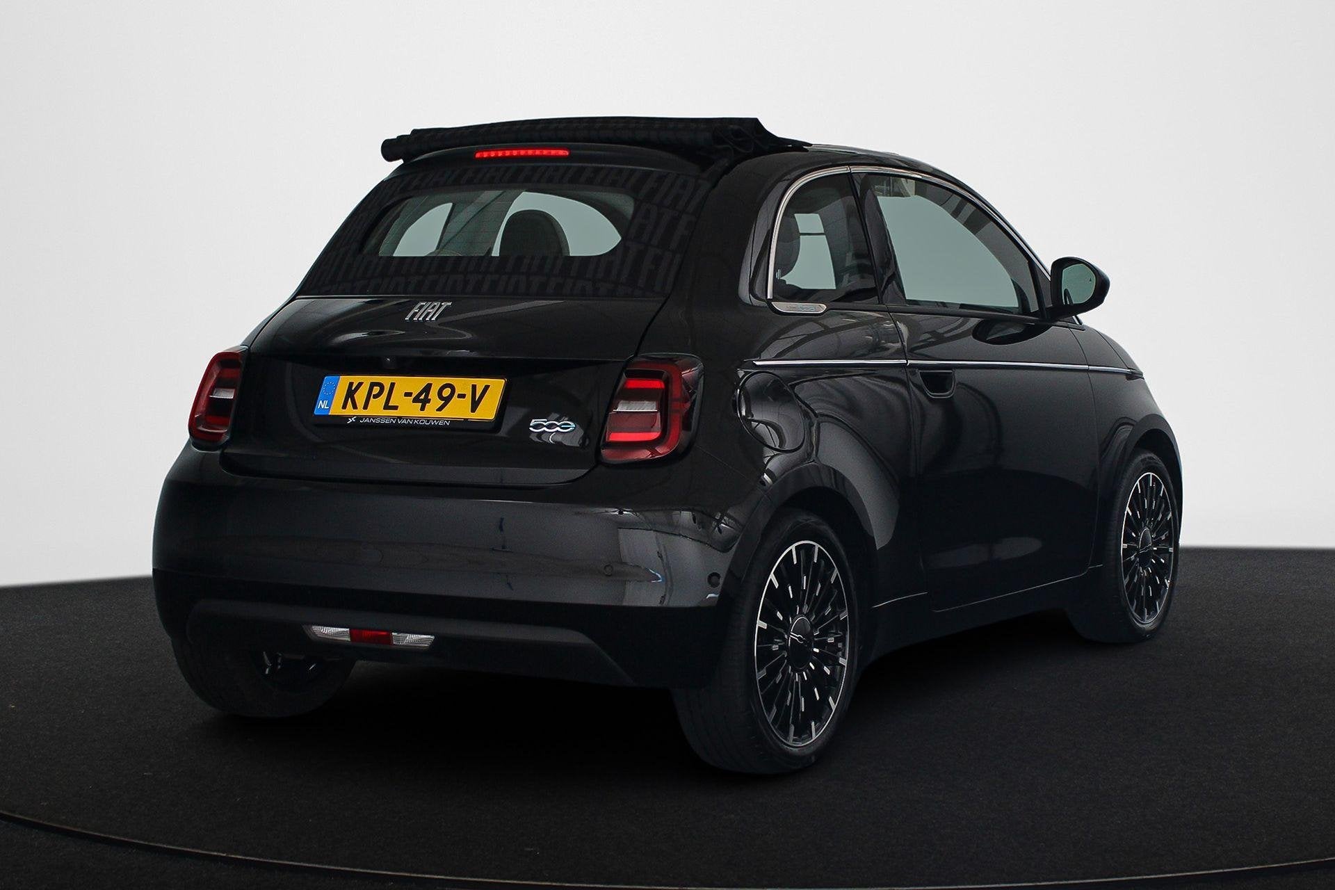 Fiat 500 C La Prima 42 kWh Cabrio Leder Stoelverwarming Acht, Gebruikt, 118 pk, 93 %, Cabriolet