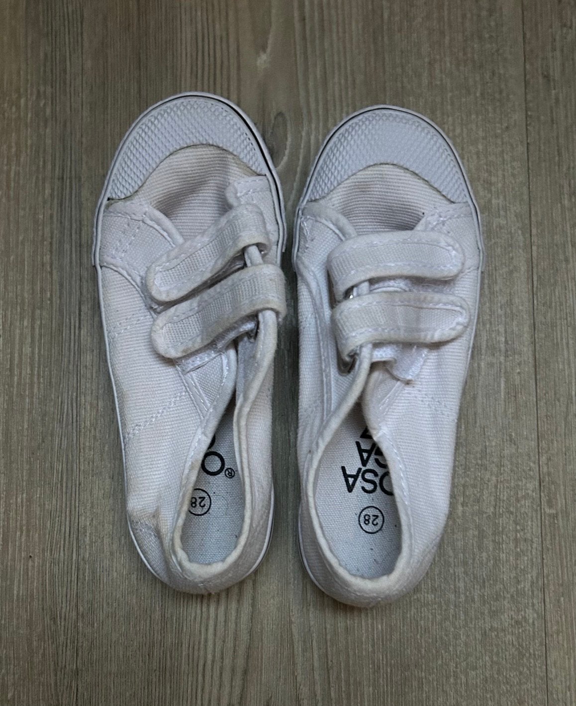 Gymschoenen Osaga (28), Ophalen of Verzenden, Zo goed als nieuw, Jongen of Meisje, Sportschoenen