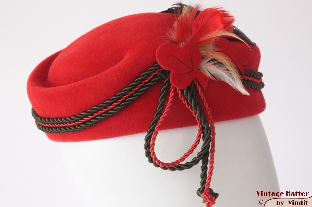 kleine Vintage Cocktail hoed Markert Hut rood met veren 54, 134 t/m 140, Gebruikt, Meisje, Hoed