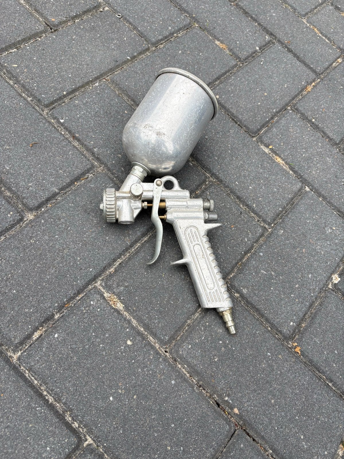 Verfspuitpistool met bovenbeker compressor, Ophalen, Gebruikt, Verfspuit of Verfpomp
