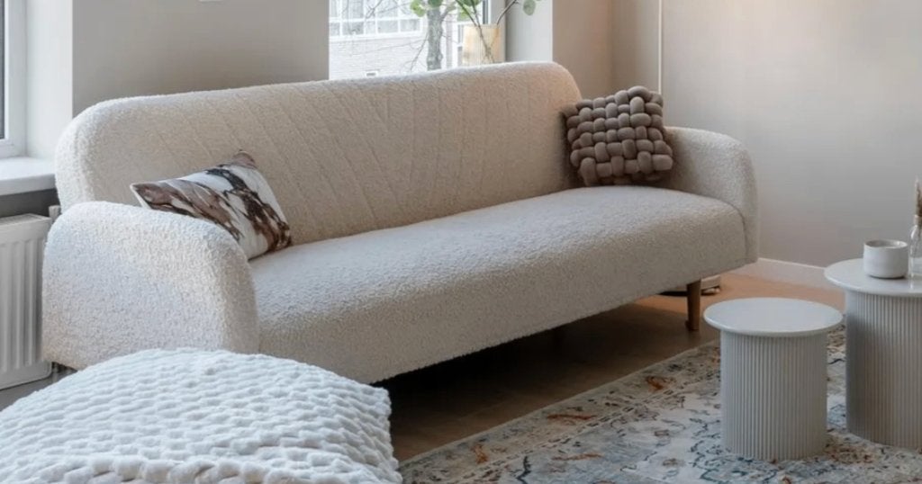PARADIS Slaapbank PARADIS off-white teddy bank couch sleep, Huis en Inrichting, Slaapkamer | Slaapbanken, Ophalen, Zo goed als nieuw