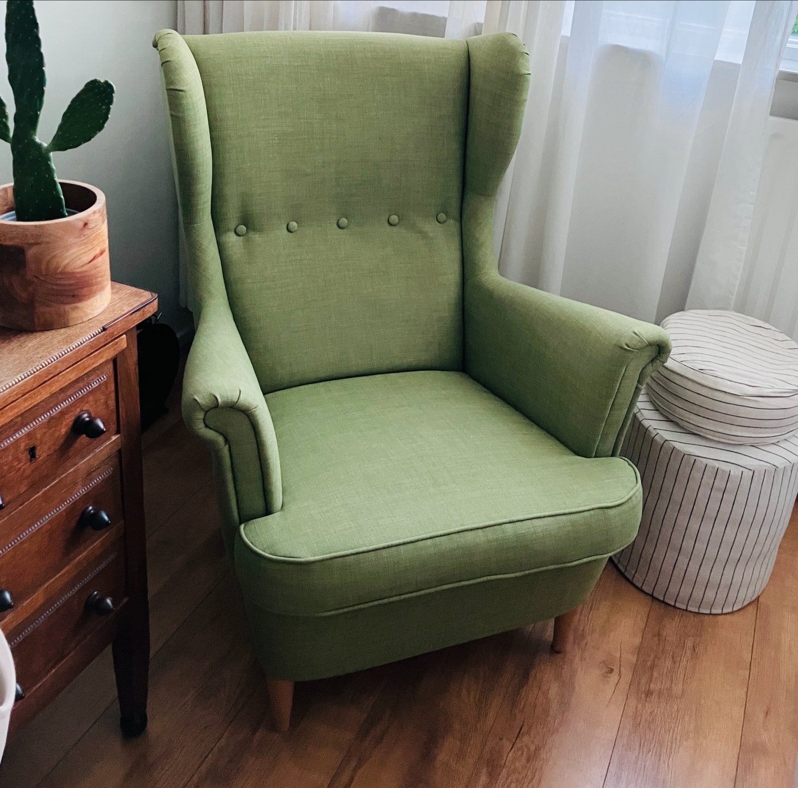 *TIP!* STRANDMON oorfauteuil Ikea, lichtgroen, als nieuw!, Huis en Inrichting, Ophalen, Zo goed als nieuw, Stof, 75 tot 100 cm