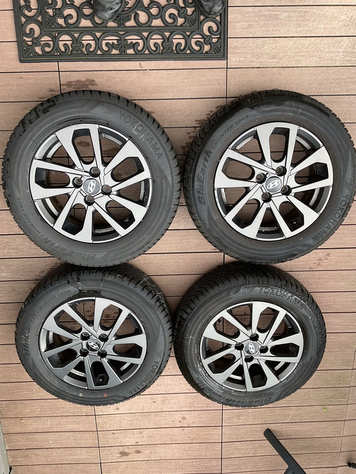 Winterbanden met lichtmetalen velgen voor Hyundai Bayon/i20, Auto-onderdelen, Ophalen, Gebruikt, 15 inch, Banden en Velgen