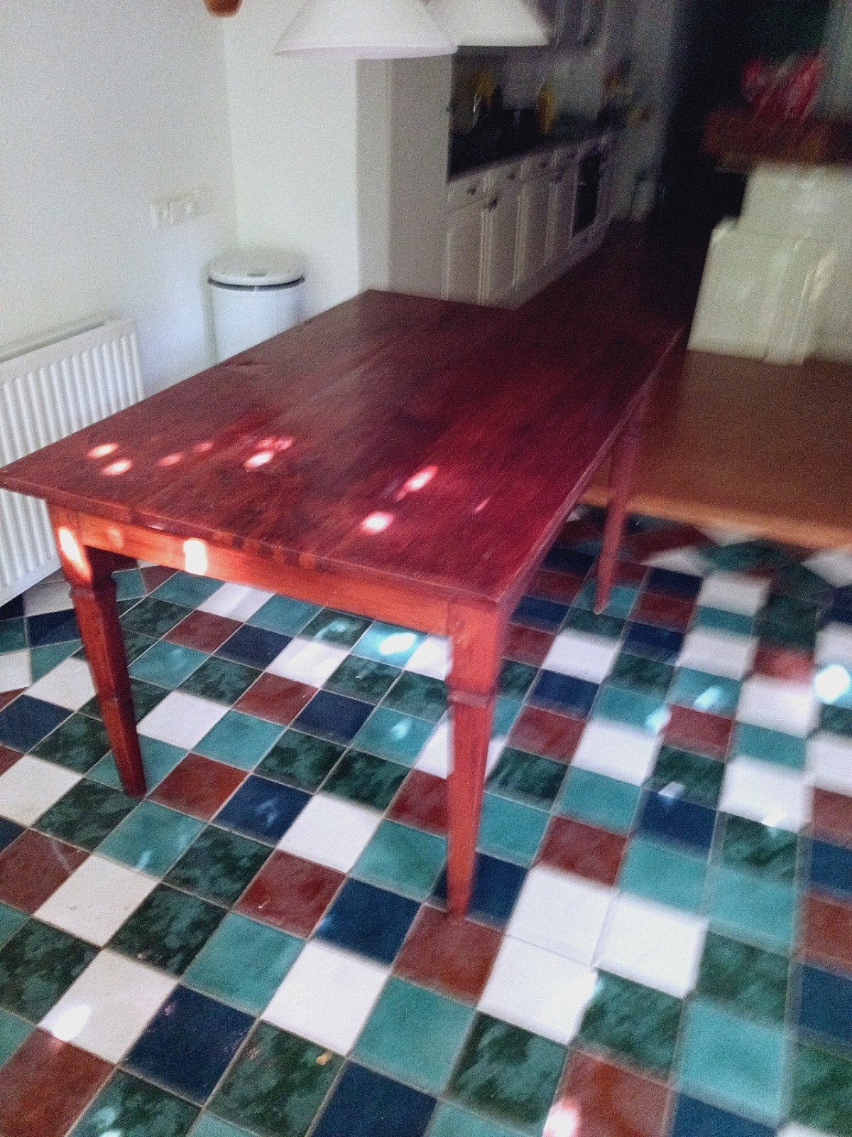 Teakhouten tafel uit Indonesië geïmporteerd door Fa. Kassies, Ophalen