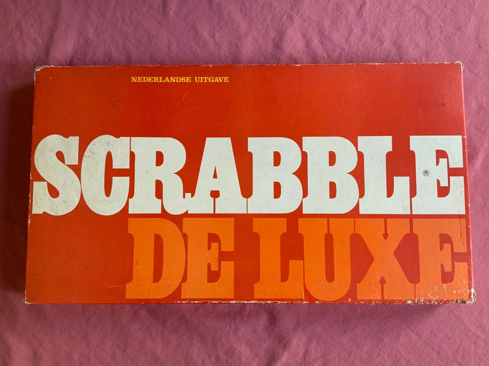 Scrabble deLuxe, Hobby en Vrije tijd, Gezelschapsspellen | Bordspellen, Een of twee spelers, Ophalen of Verzenden, Gebruikt