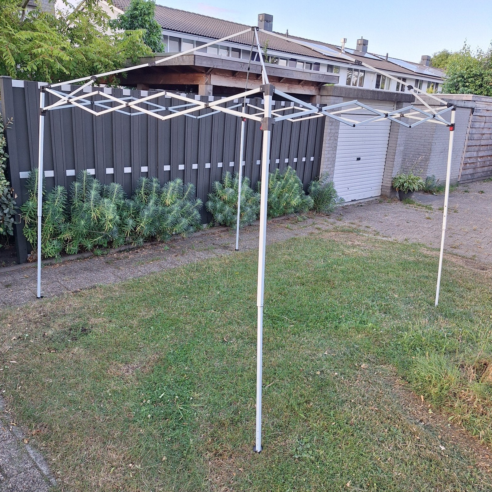Kesser Easy Up Partytent Frame 3x3m (excl. doek, Ophalen, Gebruikt, Opvouwbaar, Partytent