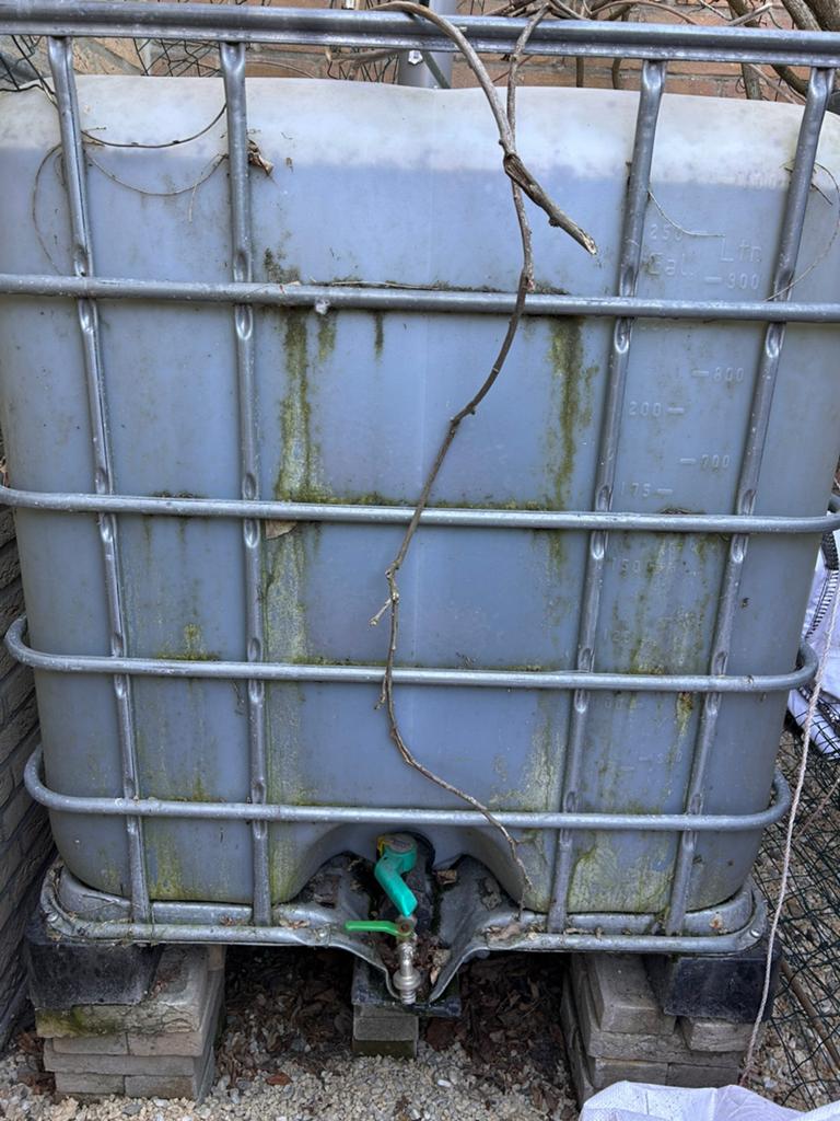 Watertank 1000 liter, 150 liter of meer, Ophalen, Zo goed als nieuw