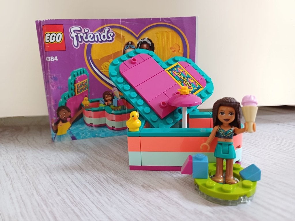41384 LEGO Friends Andrea's Hartvormige Zomerdoos, Lego, Friends, Ophalen of Verzenden, Zo goed als nieuw
