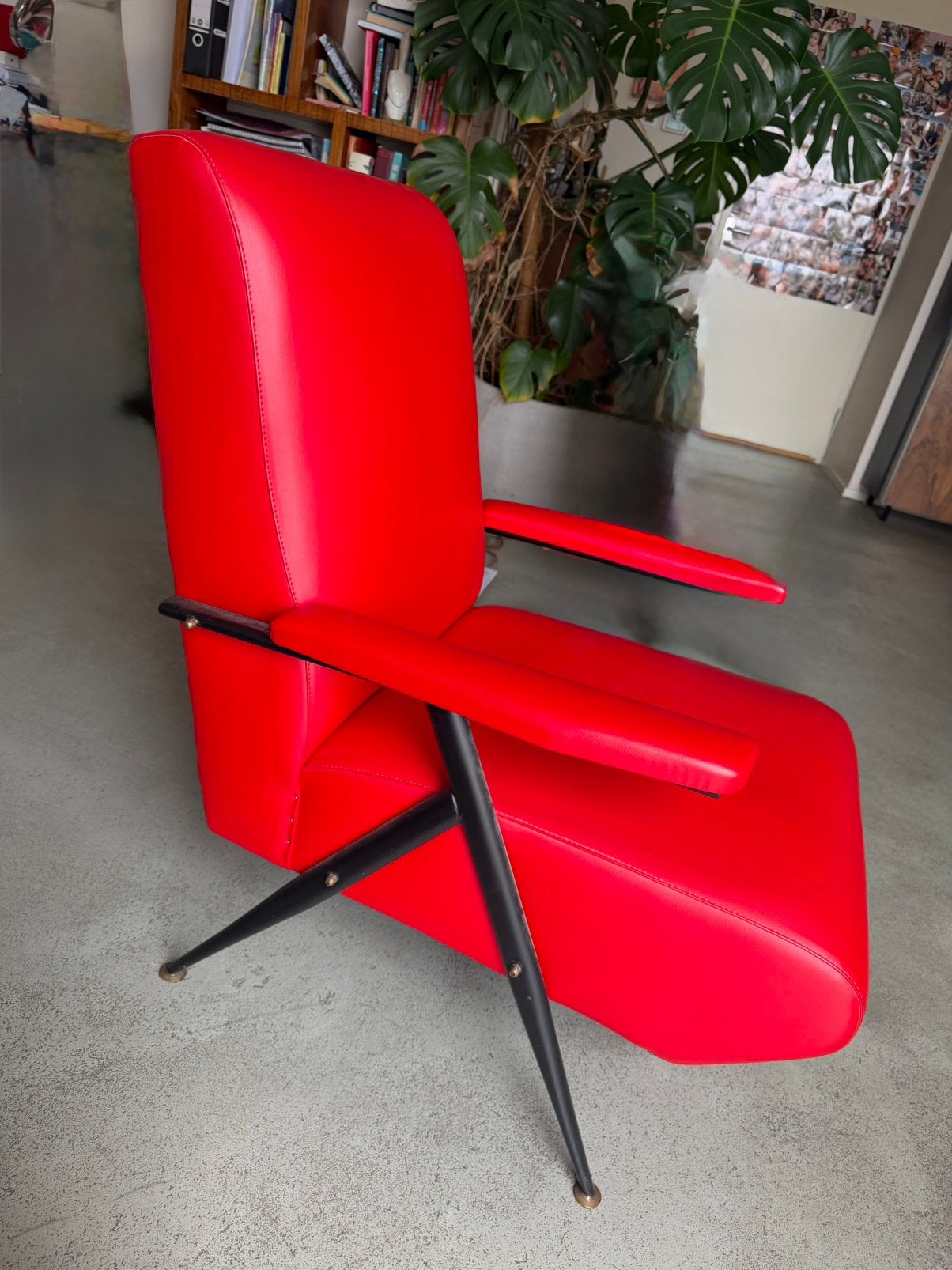 Italiaanse Mid-Century modern poltrana( fauteuil), Ophalen, Zo goed als nieuw