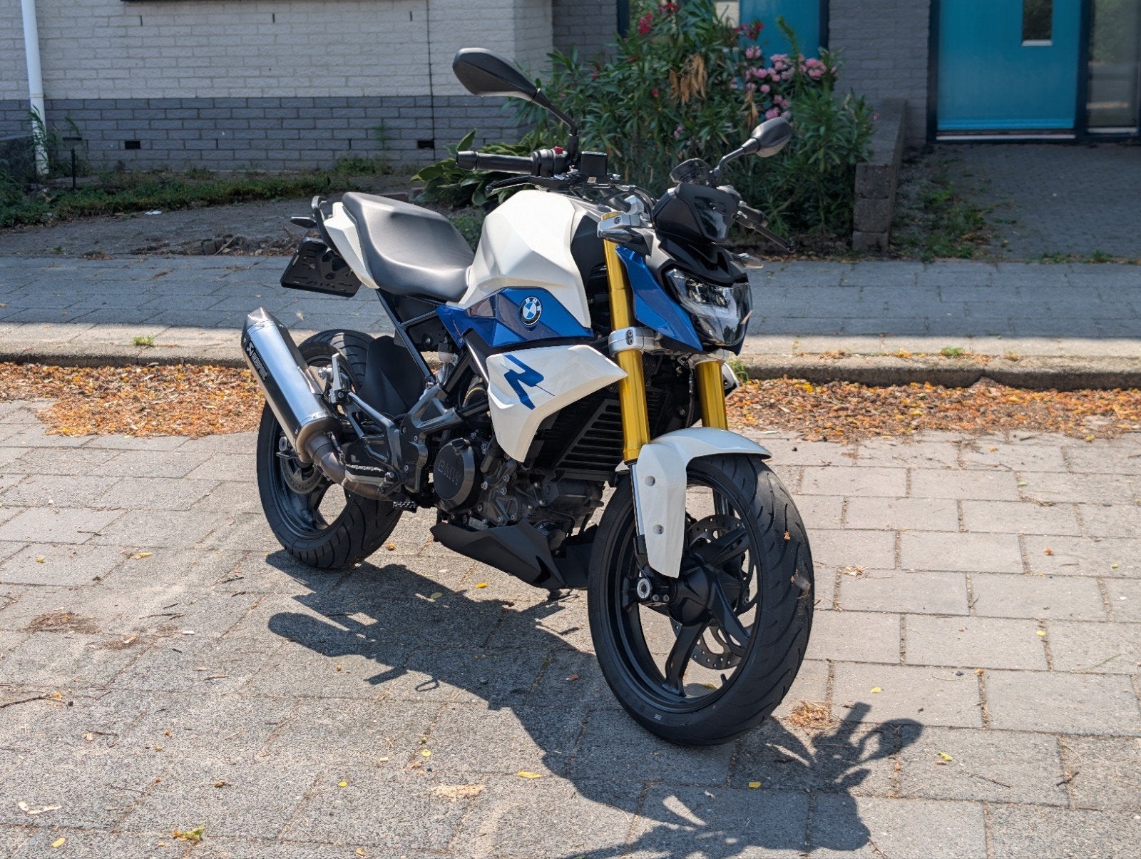 BMW G310R 2021 (A2) Full LED, Volledig Akrapovic Systeem, Motoren, Motoren | BMW, Occasion, Particulier, Minimaal motorrijbewijs A2