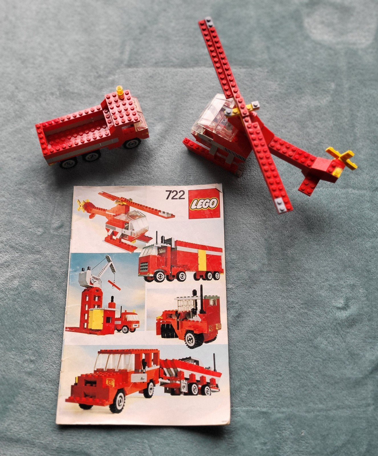Lego bouw voorbeelden boek (set 722) helicopter vrachtwagen, Gebruikt, Lego, Ophalen of Verzenden, Compleet