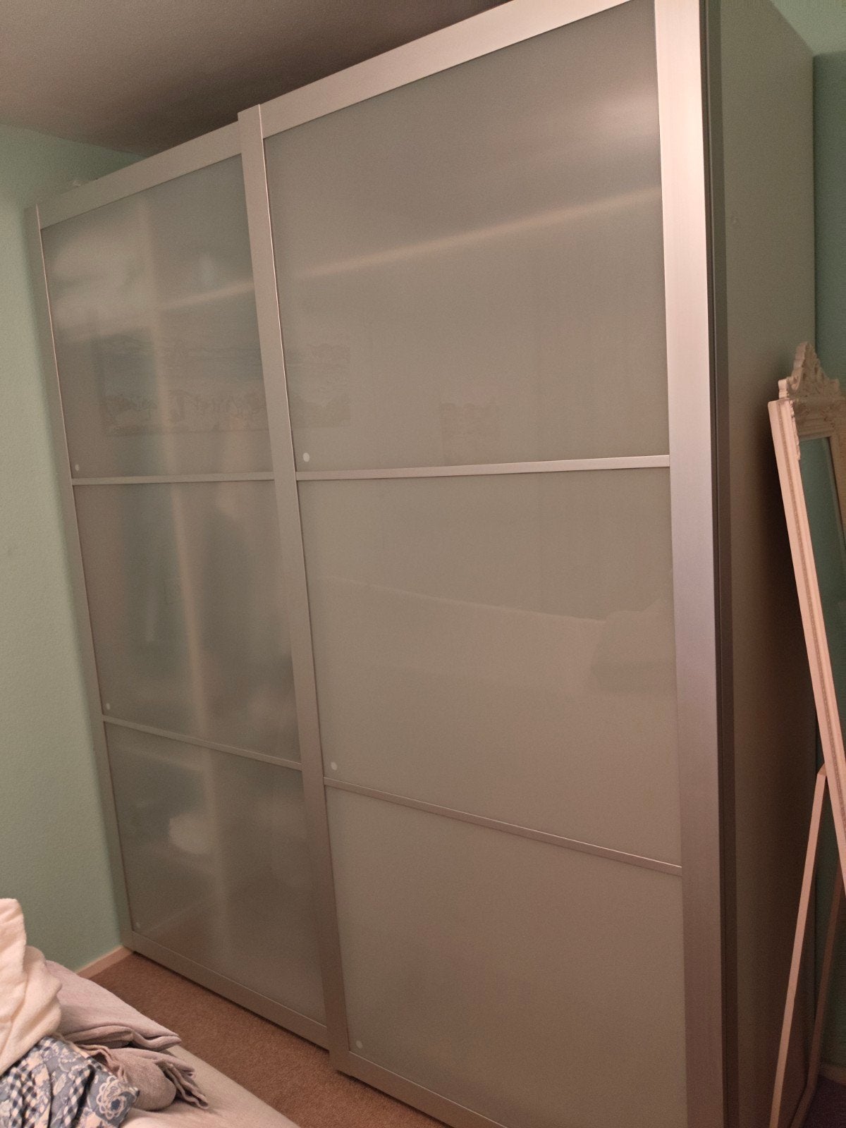 Grote kledingkast pax met schuifdeuren en veel opbergruimte, Met deur(en), Gebruikt, 100 tot 150 cm, 200 cm of meer
