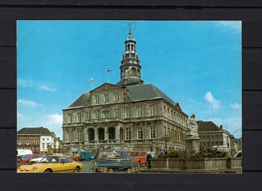 83 Maastricht, Stadhuis, Ophalen of Verzenden, Gelopen, Limburg