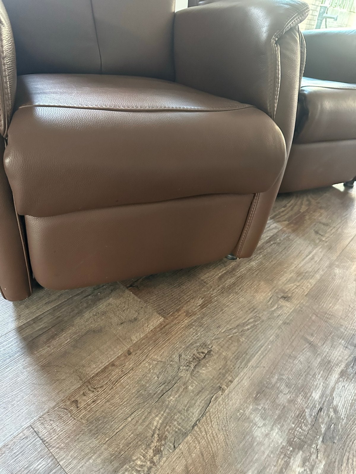 Foto 4 van Prominent leren relaxfauteuils - bruin, elektrisch
