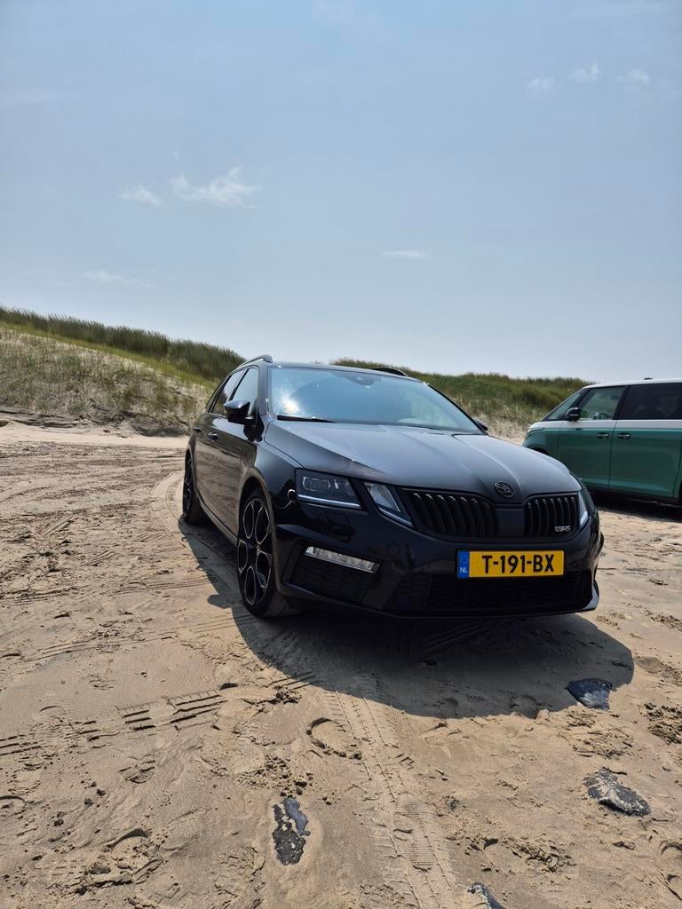 Skoda Octavia 2.0 TSI 169KW Combi DSG 2018 Zwart, Auto's, Skoda, Zwart, 4 cilinders, 1984 cc, Zwart