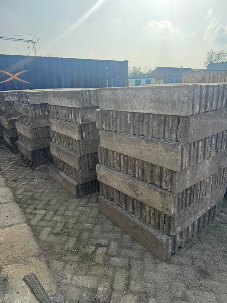 Opsluitband 10x20 gebruikt, Tuin en Terras, Ophalen, Zo goed als nieuw, Overige materialen
