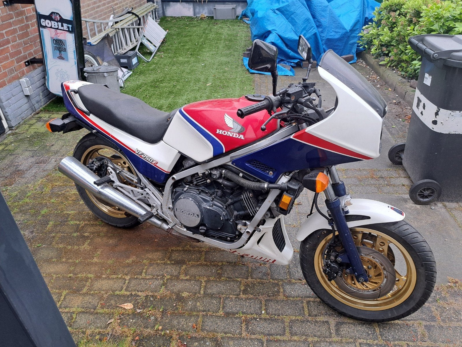 2 maal honda vf 750 bj 1984 onderdelen of opknappen, Ophalen, Gebruikt