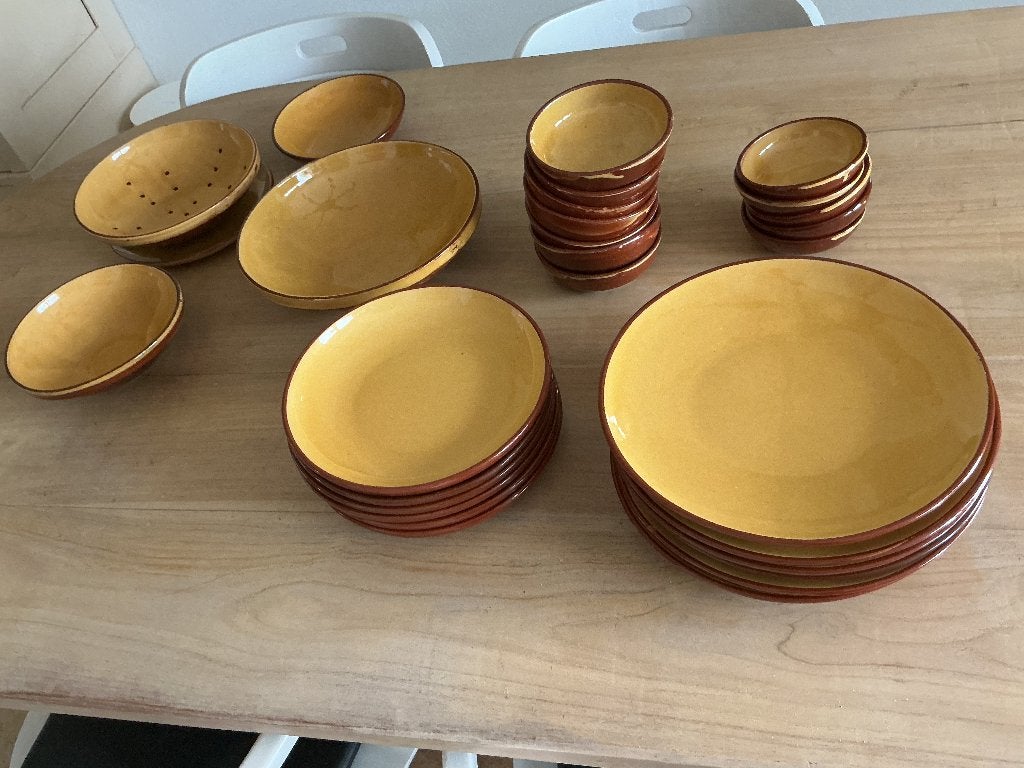 Servies uniek compleet mediterraan provencaals, Ophalen, Landelijk/Boerenbont, Zo goed als nieuw, Aardewerk