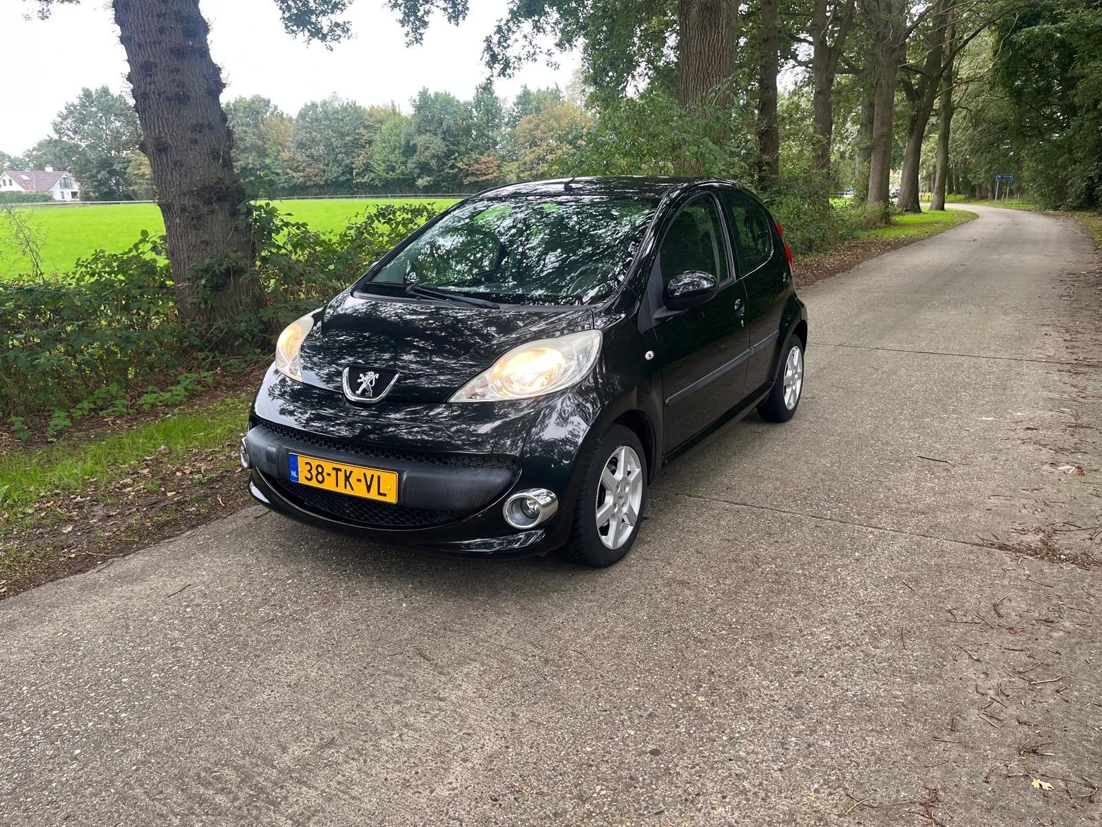 Peugeot 107 1.0 12V 5DR 2006 Zwart, Voorwielaandrijving, 4 stoelen, Origineel Nederlands, Handgeschakeld