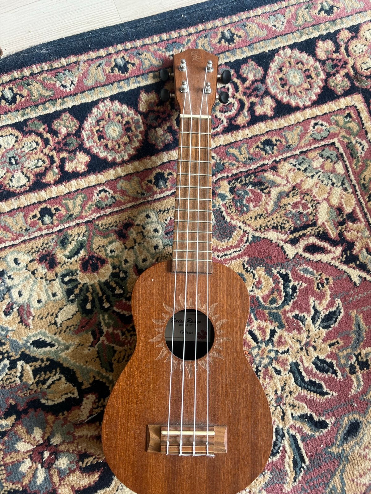 Baton Rouge Zon Ukulele met tas, Muziek en Instrumenten, Snaarinstrumenten | Overige, Ophalen, Zo goed als nieuw, Ukelele