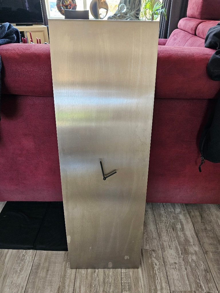 % Grote rvs Klok 93 x 30 cm. Wandklok, Ophalen, Gebruikt, Wandklok