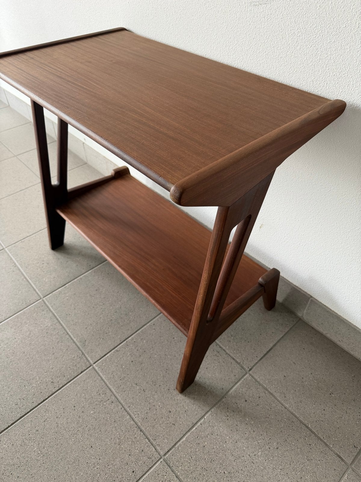 Louis van Teeffelen Wébé ZigZag Bijzettafel Sixties., Ophalen, 25 tot 50 cm, Rond, 50 tot 100 cm