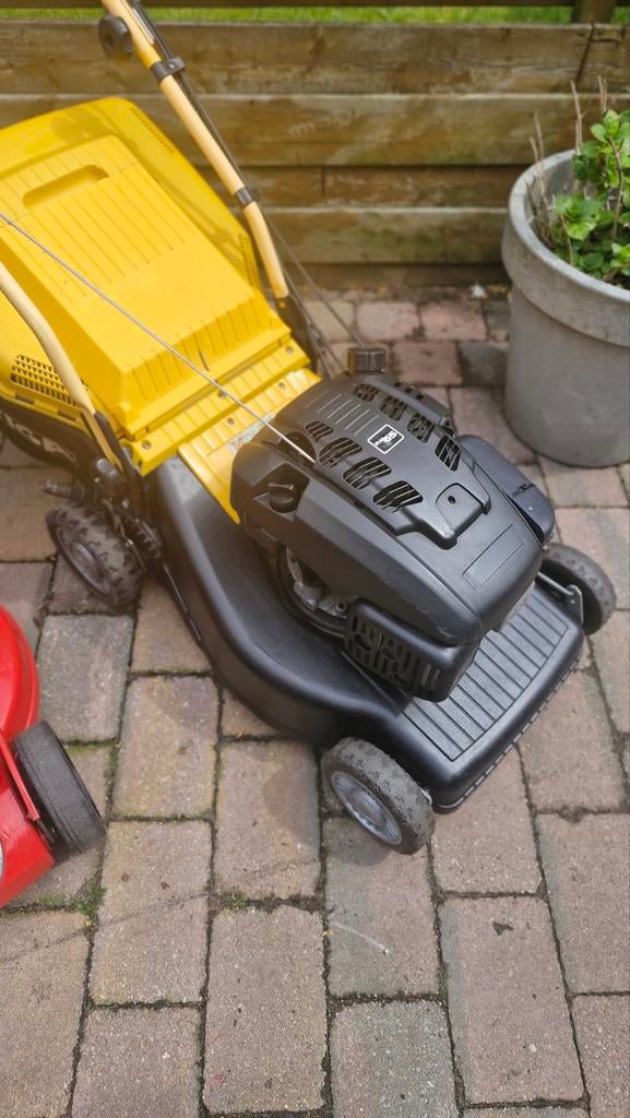 Stiga aangedreven motormaaier 50 cm (mulchen), Tuin en Terras, Ophalen, 50 cm of meer