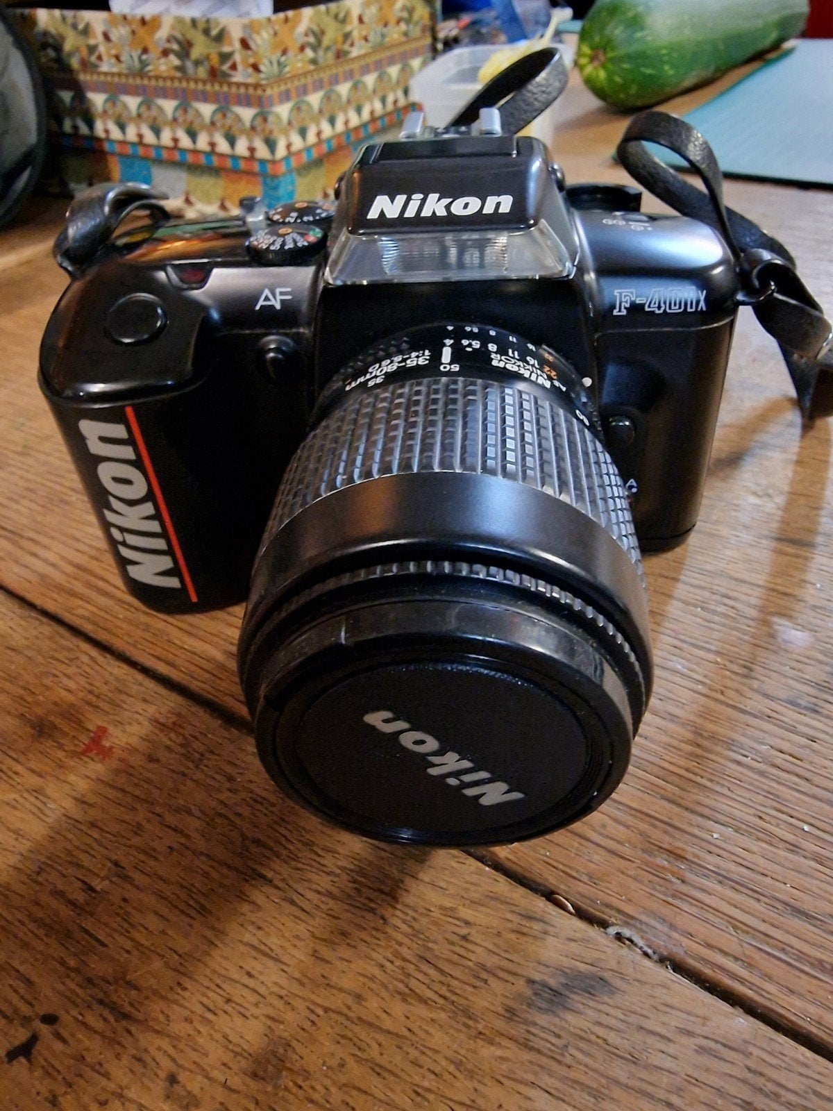 Nikon F-401X spiegelreflexcamera - klepje sluit niet, Audio, Tv en Foto, Fotocamera's Analoog, Ophalen, Niet werkend, Spiegelreflex